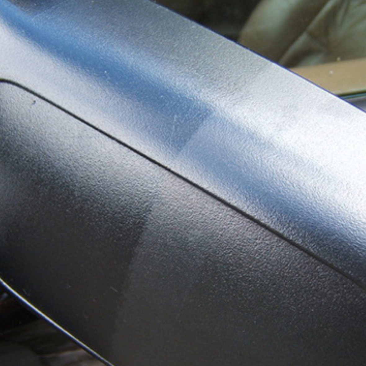 Vinyl Rubber Trim Dressing (16oz)